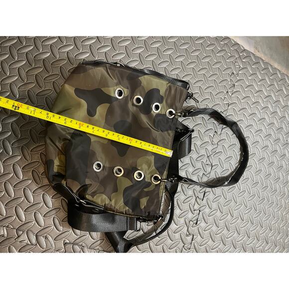 SR Squared Sondra Roberts Camouflage Mini Reversible Tote with Inside Pouch - Picture 7 of 9